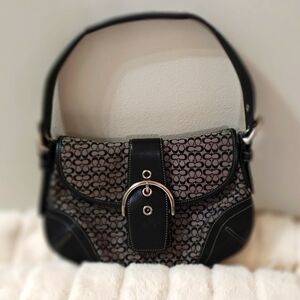 Coach authentic signature bag